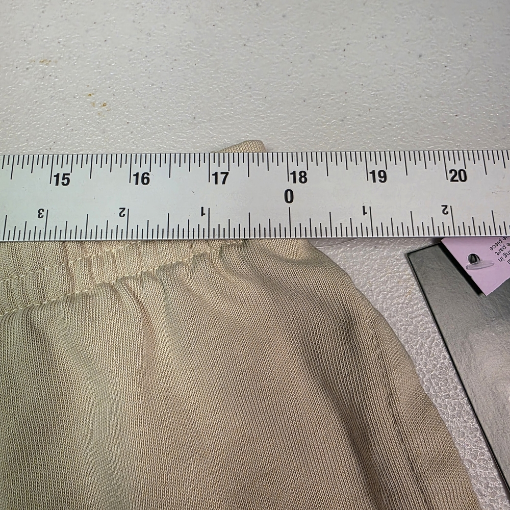 Wild Fable‎ Women's Mid-Rise Pull-On Shorts Size XL Beige - Picture 4 of 6